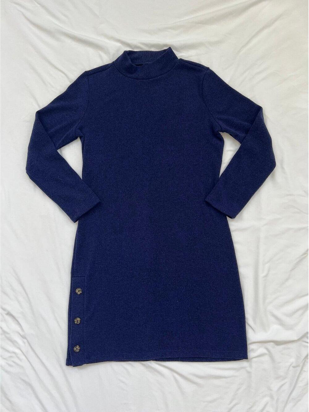 Banana Republic women’s size petite medium blue long sleeved sweater dress